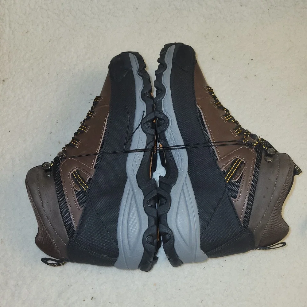 Pacific Trail Rainier Men's Hiking Boots  US Size‎ 9